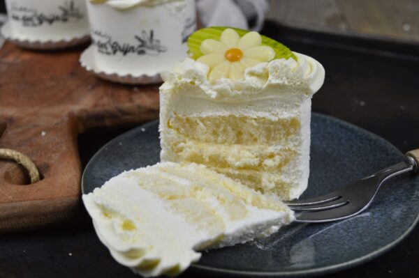 Slagroom Vanille cake gebak - Afbeelding 3